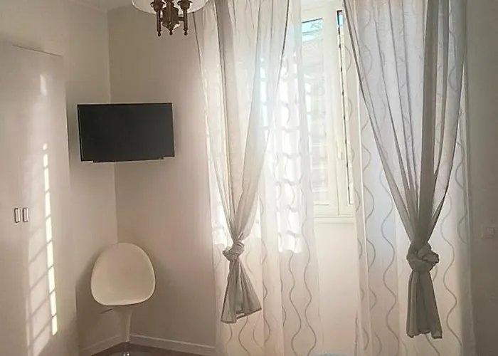Nocleg ze śniadaniem Esperia Maison *